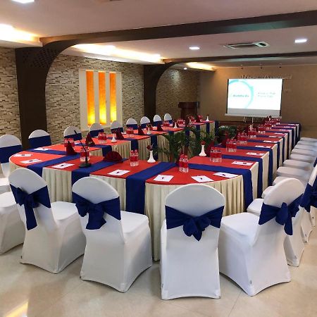 Hotel Harrison Palace Biratnagar Exterior foto