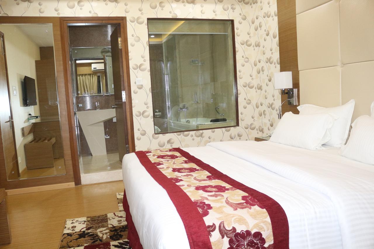 Hotel Harrison Palace Biratnagar Exterior foto