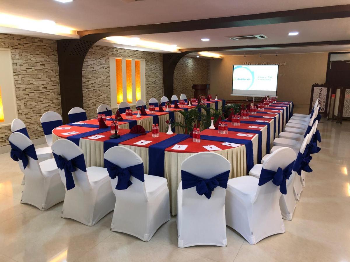 Hotel Harrison Palace Biratnagar Exterior foto